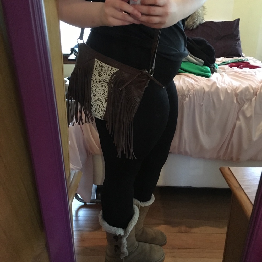 T-shirt & jeans brown cross body bag